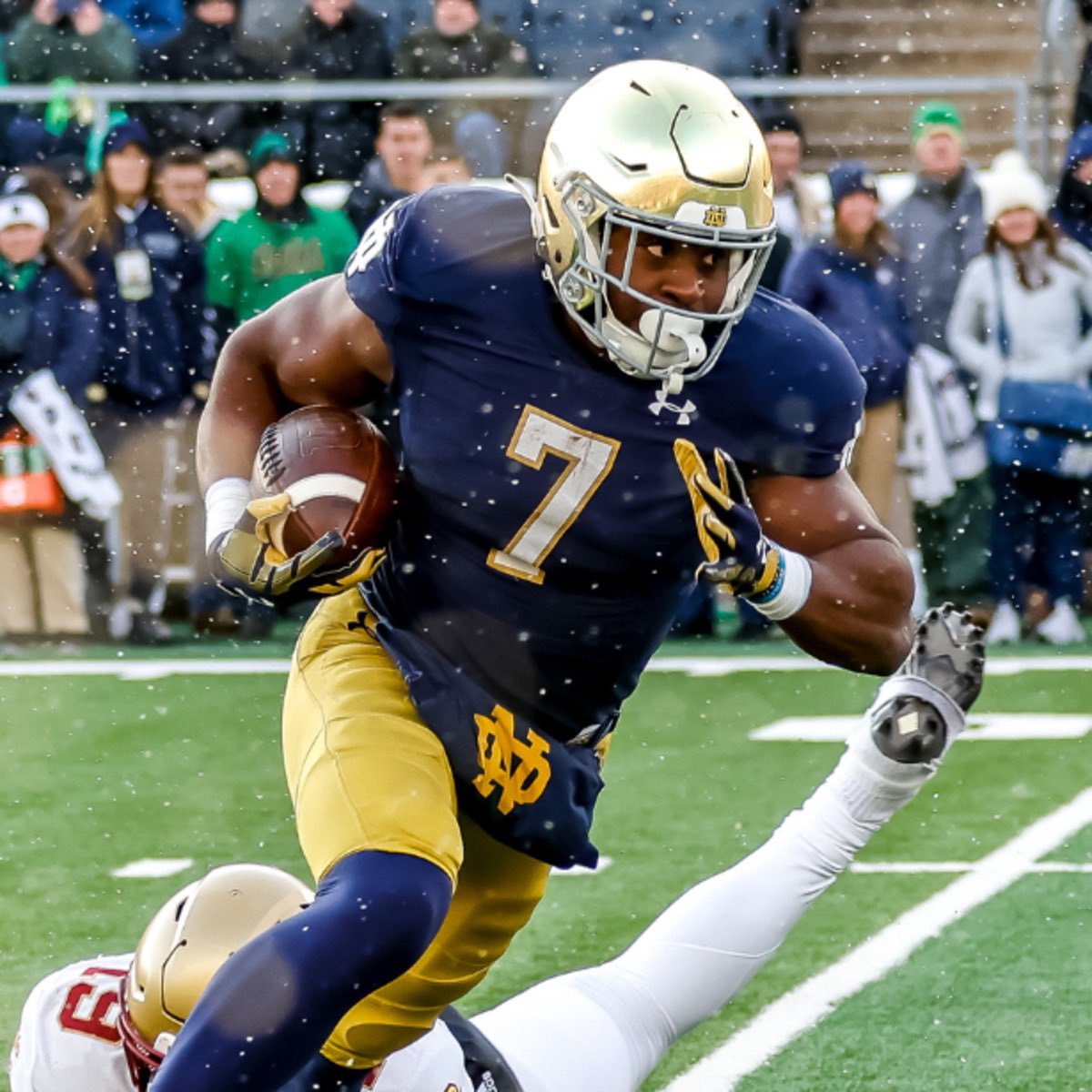 #AGTG Blessed to receive an offer from the University of Notre Dame @coachdrebrown @ocrobbyjones @RecruitAledo @AledoHFC #GoIrish