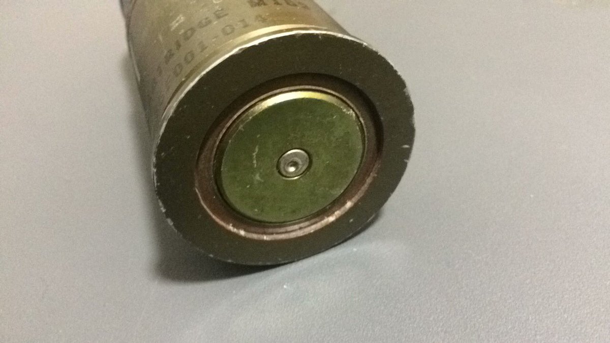 Blueswallowtail's tweet photo. 米軍実物 M203/Mk19用 米軍実物 M118 40mmグレネード発火済み

使用済みのトレーニング弾頭と発火済みのカートリッジを組み合わせの発射も発火もしない放出品の文鎮です。

リムの捲れは良好です
¥5500 
3N取置不可
レターパックプラス
送料¥520 

DMにてオーダー可
#ミリタリー物販
#M203
#M302
#EGLM https://t.co/hbYlZ1PQvZ
