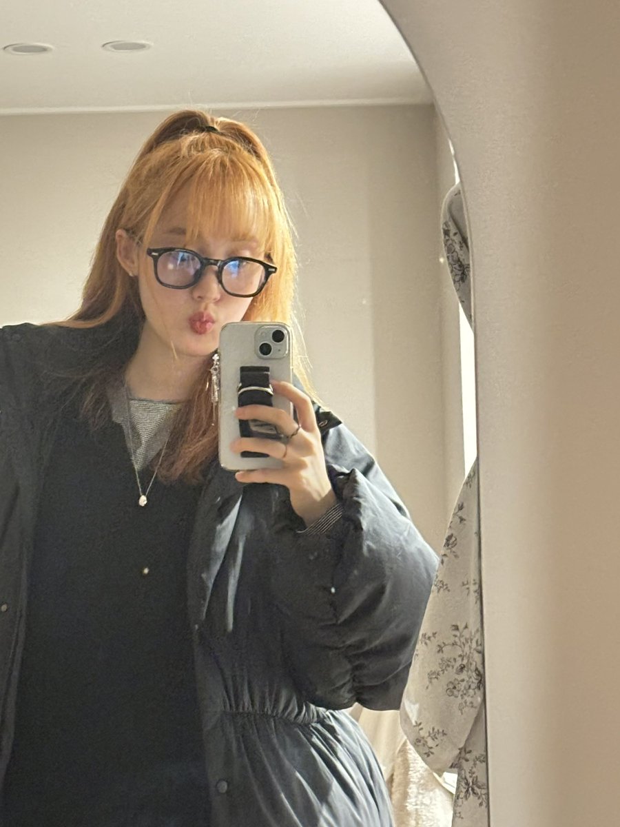 키링 굿나잇 ✨✨✨
내일 월요일이니까 얼른 자자!🖤