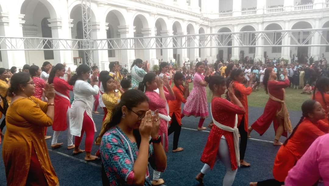 Vasant Utsav dance workshop with Dona Ganguly : Day - 3 @everyone Indian Museum, Kolkata, Ministry of Culture, Government of India Ministry of Culture, Government of India #VasantUtsav @MinOfCultureGoI @kishanreddybjp @arjunrammeghwal @M_Lekhi