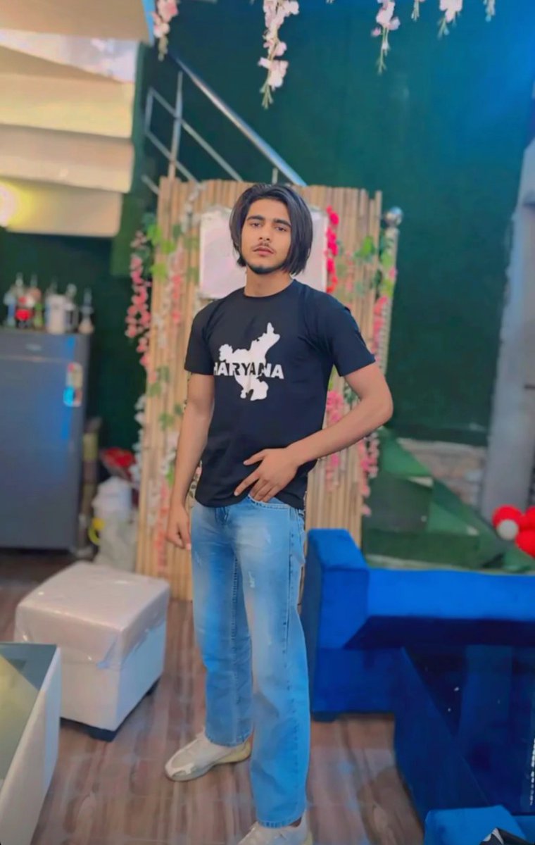 I am hungry only for love and my love is only money.😎