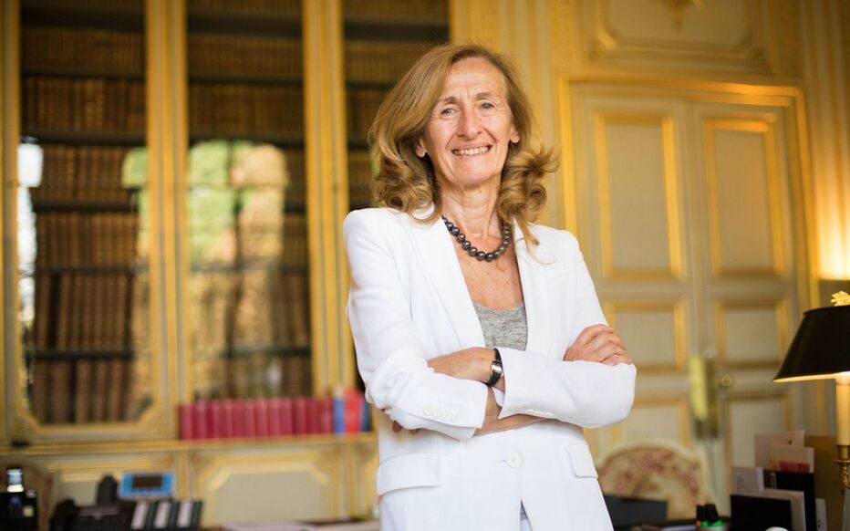 VilainCat's tweet photo. Nicole Belloubet : "Notre projet n'est pas de faire des groupes de niveau, juste des groupes d'enfants de pauvres qui ne perturbent pas les autres." https://t.co/FoibVn4u85