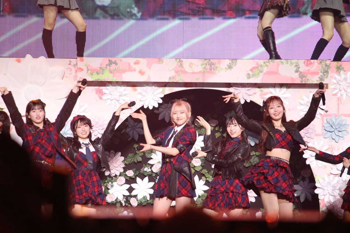 vchan0926's tweet photo. #村山彩希
#AKB春コン https://t.co/NgrooIyrz4