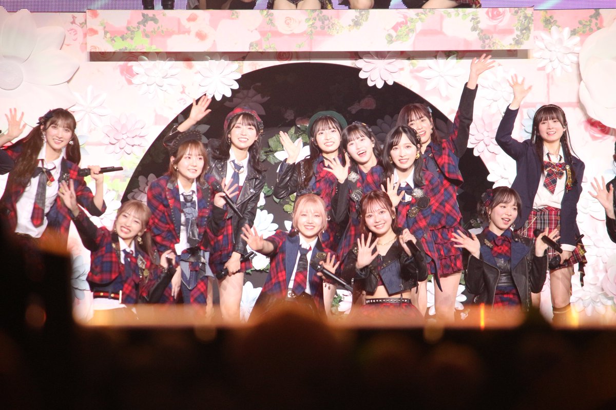 vchan0926's tweet photo. #村山彩希
#AKB春コン https://t.co/NgrooIyrz4