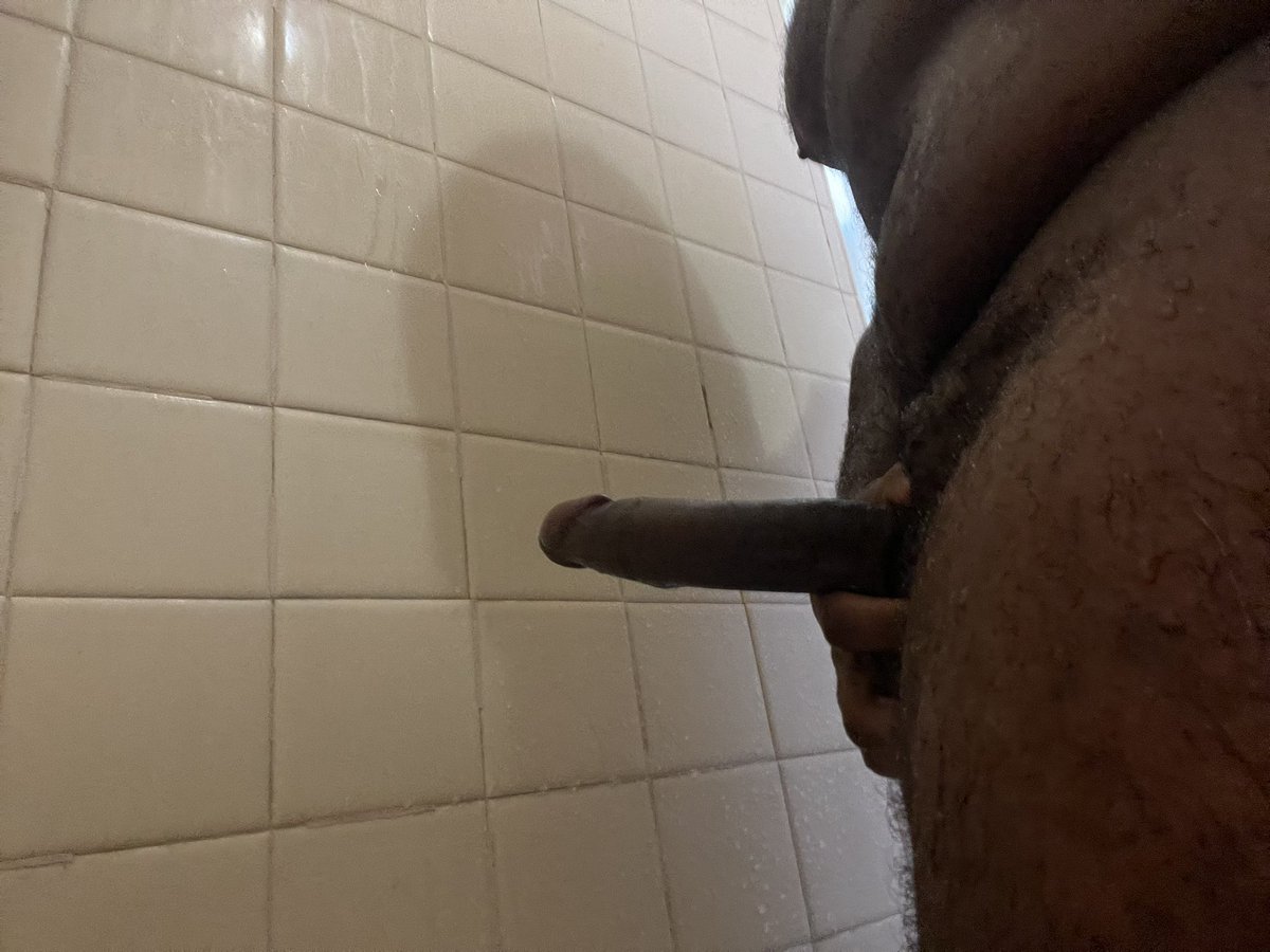 BeardedCoco202's tweet photo. Who likes a clean peen?? https://t.co/cNejfmhD06