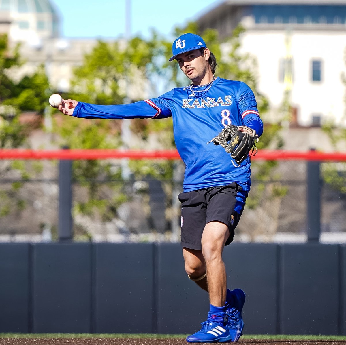 KUBaseball's tweet photo. Gettin' loose https://t.co/RiriGLI9uA