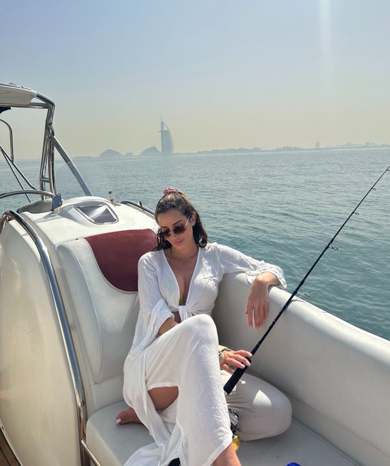 Would you trust me as your financial advisor? https://t.co/AR9Aqhl0zc