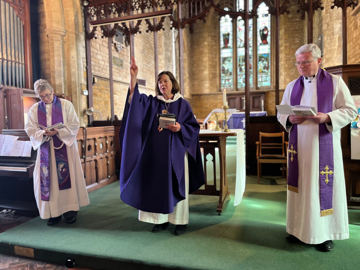 Peterborodio's tweet photo. This morning Bishop Debbie visited Towcester Deanery and celebrated Eucharist with the congregation at St Bartholomew's Greens Norton. Bishop Debbie prayed for the drivers who will be taking the next ambulance full of aid to Ukraine. #knowandbeknown #ukraine https://t.co/aLfWZvpgkg