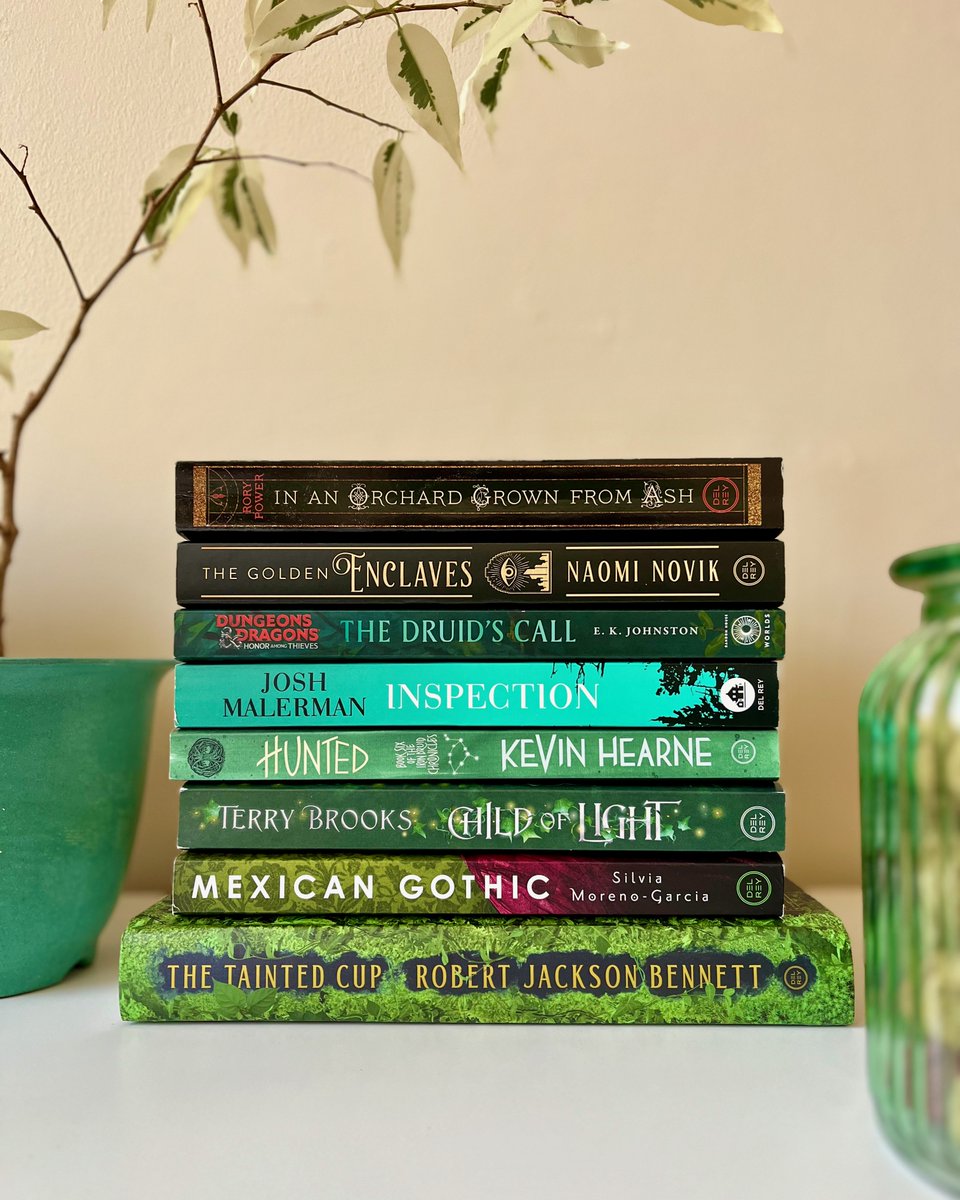 Happy St. Patrick's Day from us and our big stack of green books 💚📚🍀 @naominovik @ek_johnston @JoshMalerman @TerryBrooks @silviamg @robertjbennett