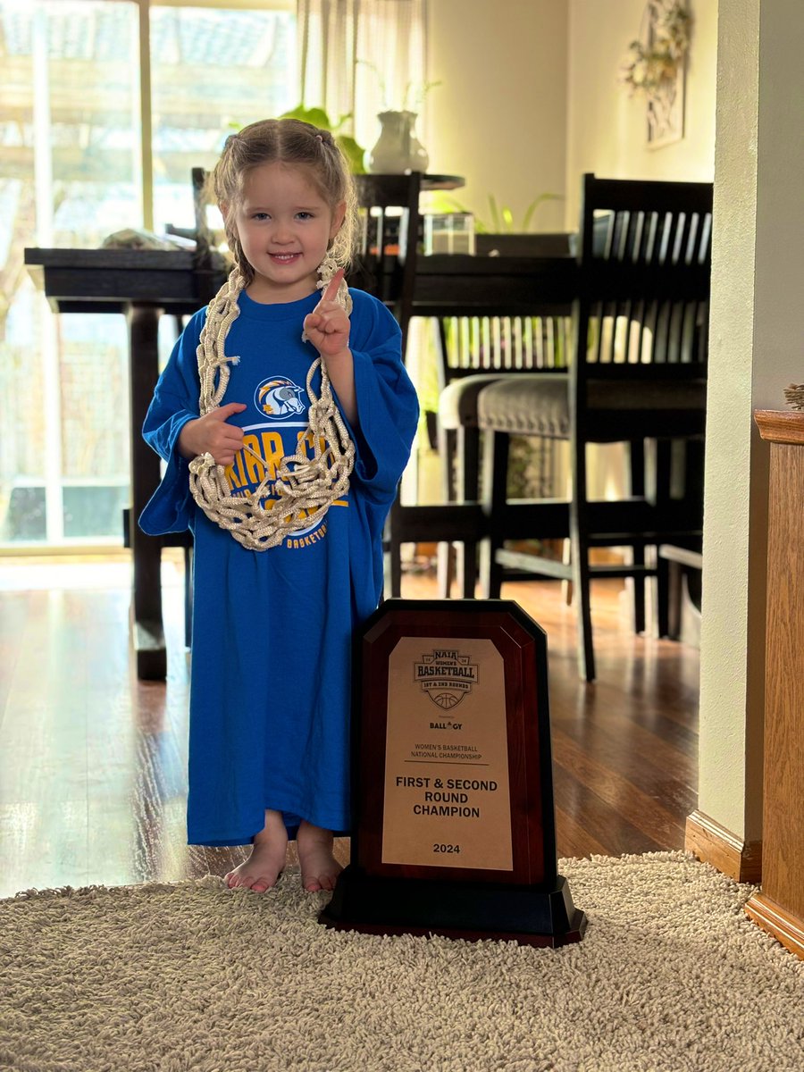 AutumnDawnH's tweet image. Congratulations on a great win! @BriarCliffWBB We are so proud of all of you! Let’s keep it going 💙💛