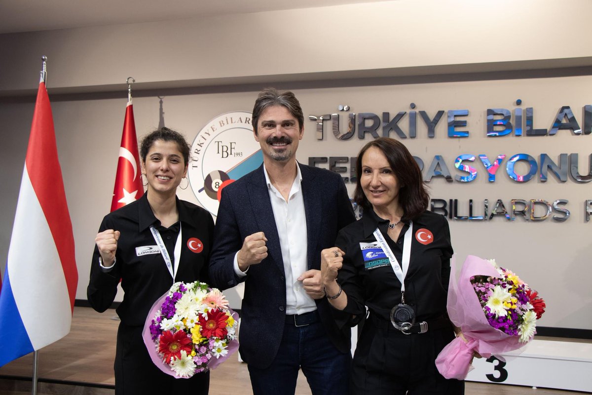 👏🏻🇹🇷🏆MİLLİ TAKIMIMIZ AVRUPA 2.si

3 Bant Bilardo Kadınlar Milli Takımlar Avrupa Şampiyonası’nda ülkemizi temsil eden Gülşen DEGENER ve Güzin Müjde KARAKAŞLI’dan oluşan Türkiye 1 takımımız şampiyonayı gümüş madalya ile tamamladı.