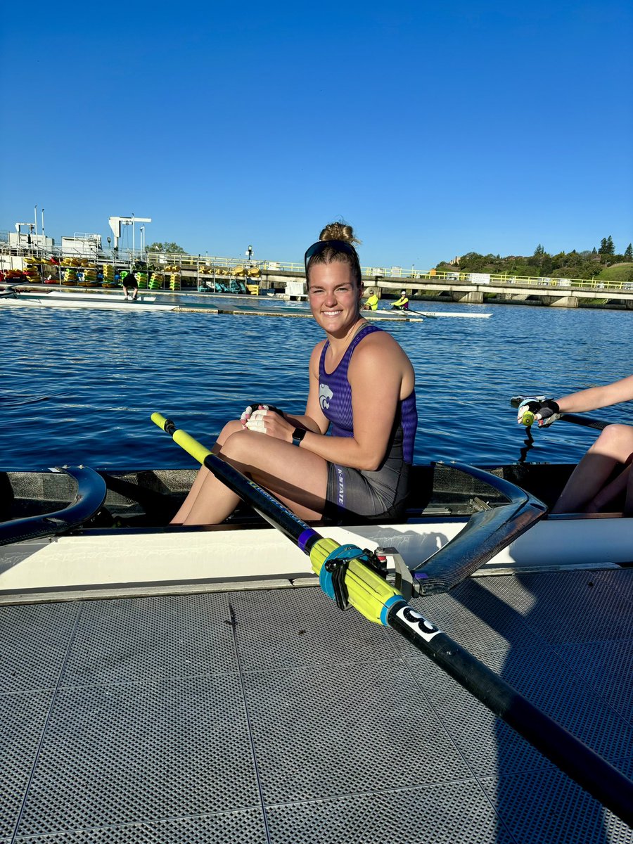 3V8 is off to row! 🚣‍♀️