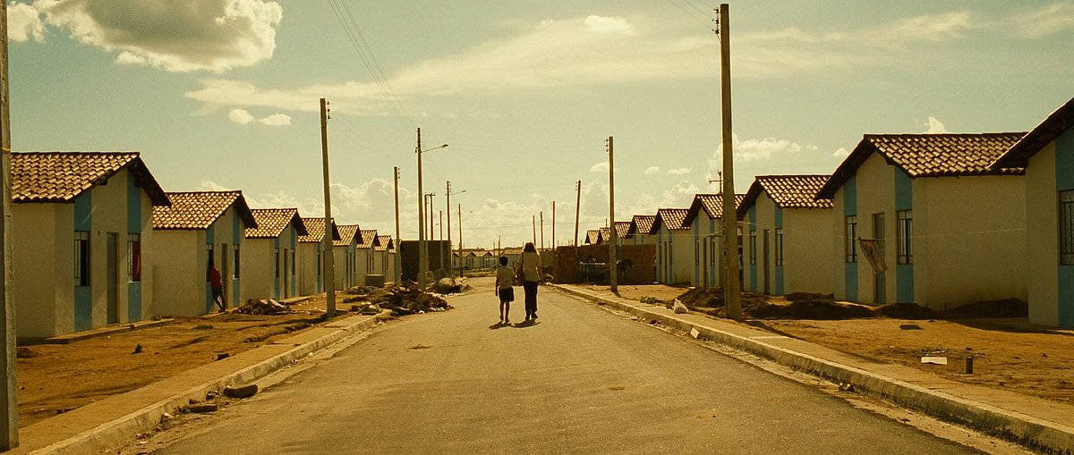 screenscaps's tweet image. central do brasil (1998) dir. walter salles