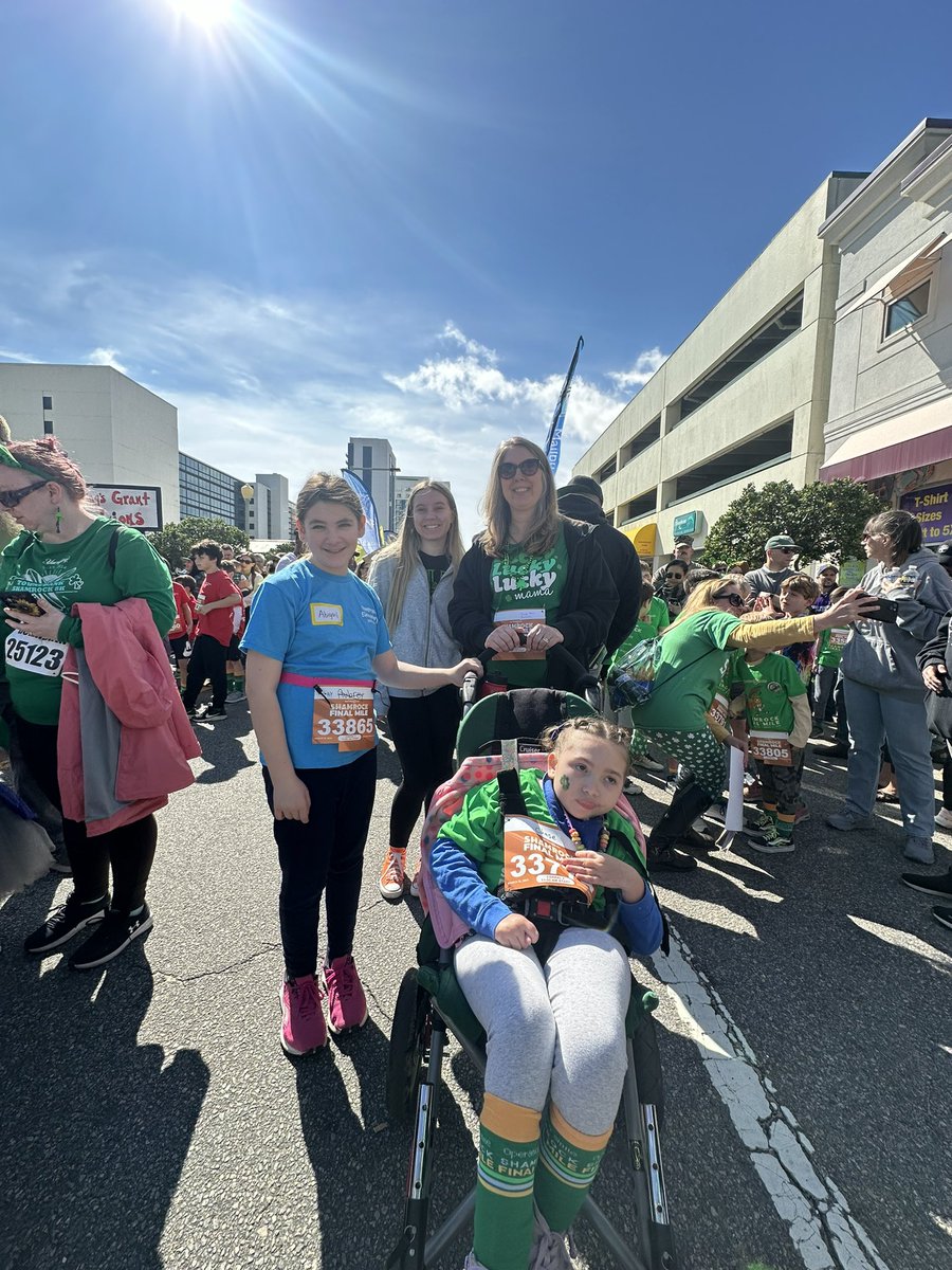 amwetmore's tweet photo. Yesterday was such a beautiful day for the ☘️ Final Mile! So proud of our @PES_Mustangs for finishing strong! @BethBianchi @Mrs_StephLopez https://t.co/KlOo3JfS9Q