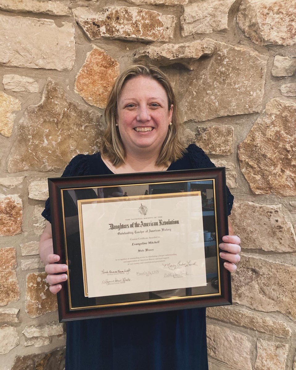 Evangeline Mitchell tweet media