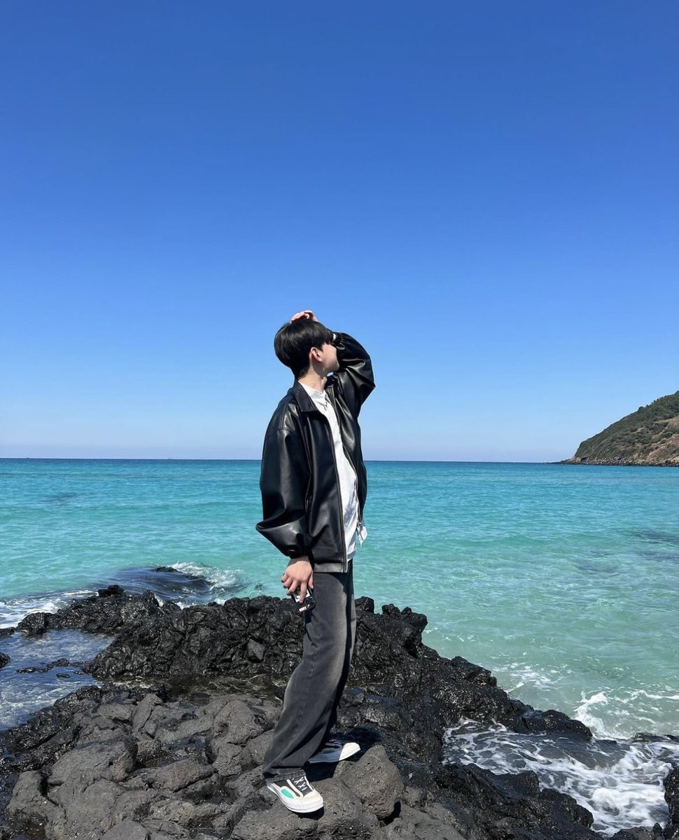 mitcheoji's tweet photo. 240313 ig: joyonggeun_
1/2

capital travel day 1

#joyonggeun #조용근 https://t.co/eEtanH8NNx