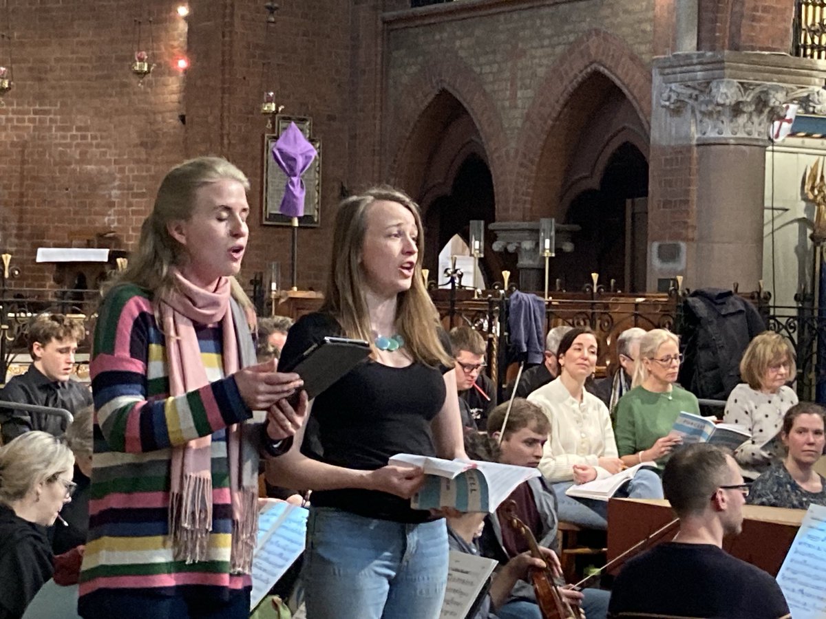 singstmichaelb1's tweet photo. Do you have a ticket for tonight ⁦@BarnesMusicFest⁩ ⁦@stmichaelbarnes⁩ ? Don’t miss out! Fabulous period instruments and top soloists and #choir perform #kingarthur by #purcell ⁦@PetrocTrelawny⁩ ⁦@LWbassbaritone⁩ https://t.co/bshuBYkKDo