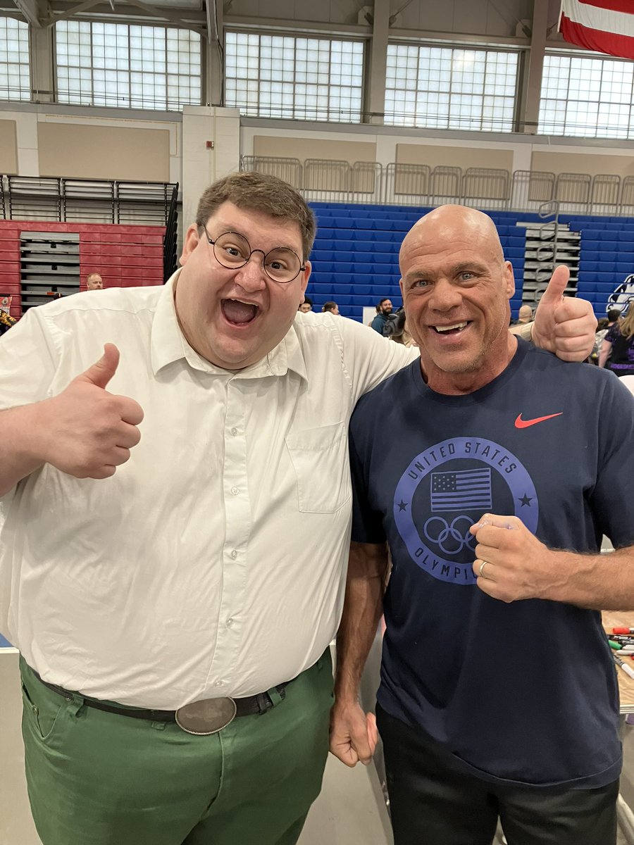 I met the real life Peter Griffin!! 😂😂😂 #FamilyGuy