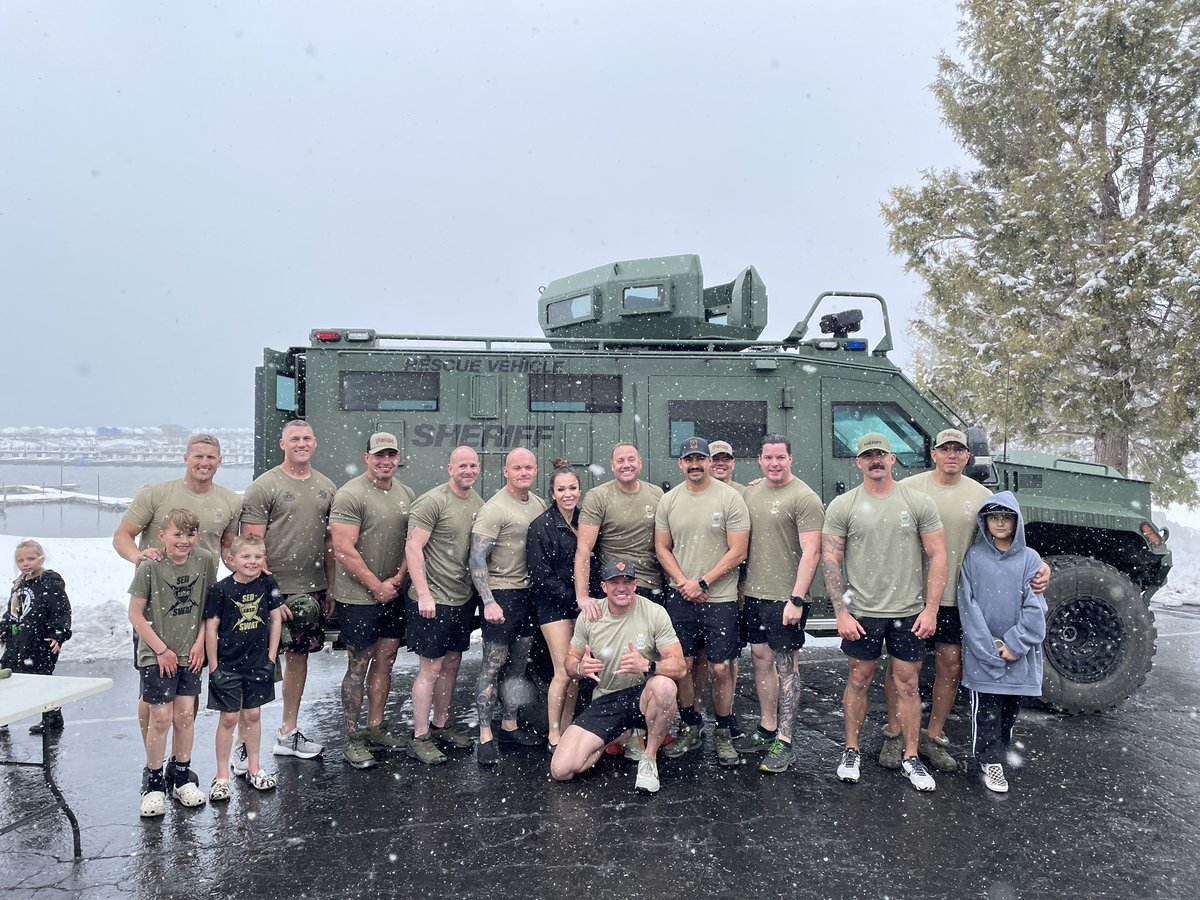 Freezing for a reason - 2024 Special Olympics Polar Plunge, Bear Lake!

SED members braved the snow and icy water with other SBSO Department, and community members       to raise funds for the Special Olympics Southern California. A big shout out of gratitude to all!!!!!