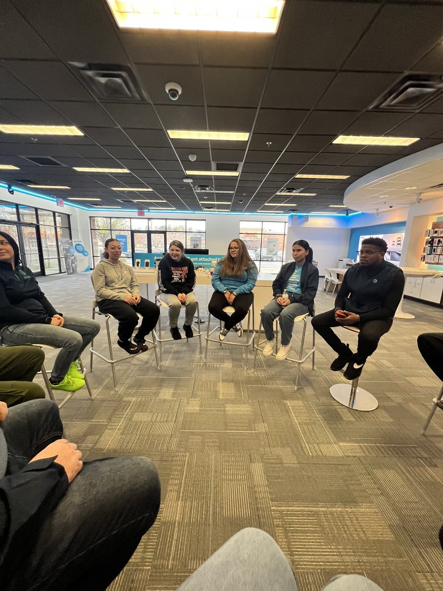 M_KennedyK's tweet photo. Charged up and ready to conquer!💪🏾Our team is all smiles as we gear up for another successful quarter. Did you know that a positive work environment can boost productivity by up to 12%? Now that's a reason to smile! What's your secret to a successful quarter? #Gashouse #BuzzCity #TeamGoals #SuccessMindset #WorkplaceWellness #QuarterlyGoals @njsmith704 @MrKenfromATT @DavidMDATT @NellyPoole0868 @willcox_jeremy @Julio_Cintron14