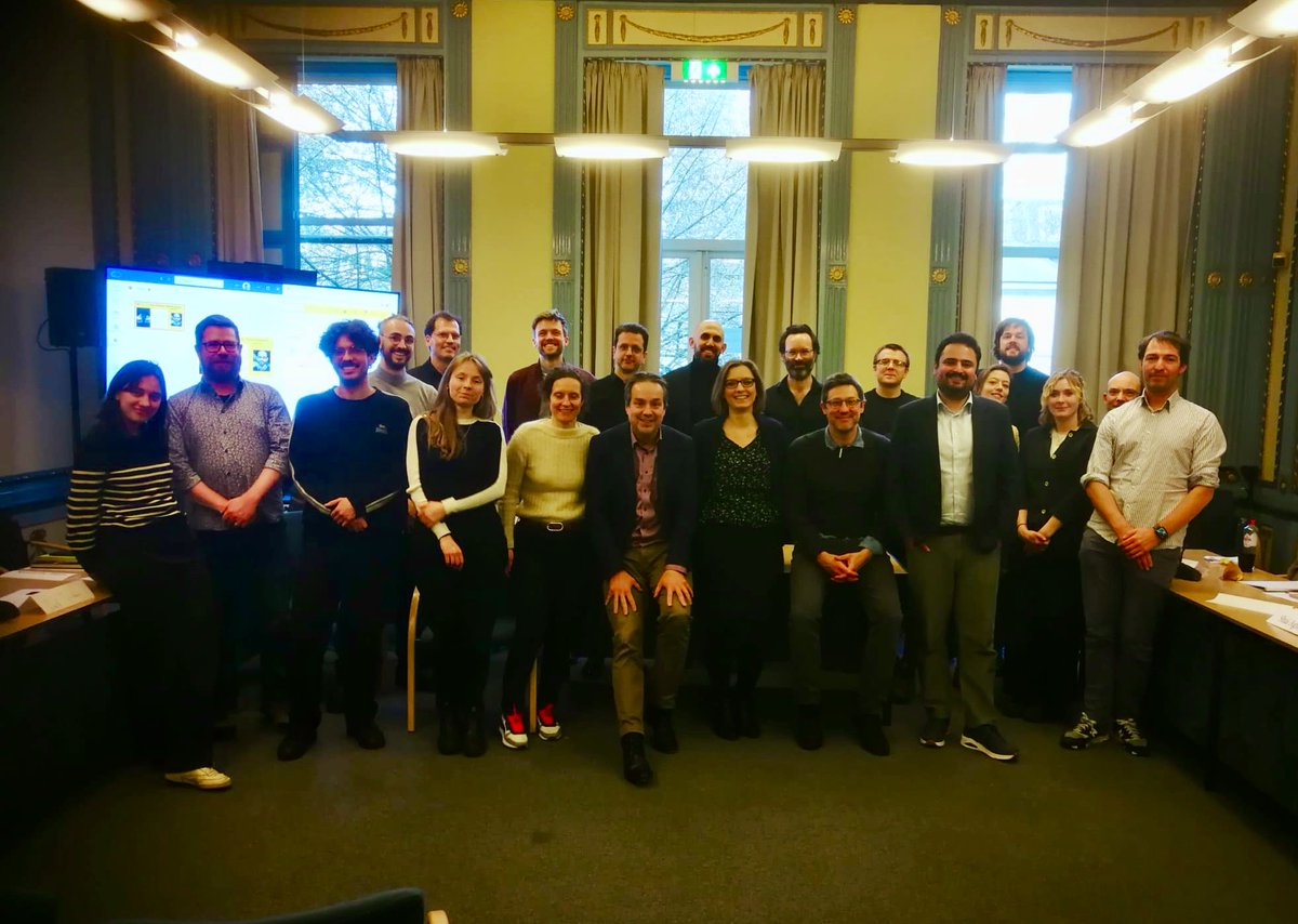 A great day on Friday @UniUtrecht, discussing Waheed Hussain’s book, *Living With the Invisible Hand*. For those of us who miss Waheed so much, and only wish we could be arguing *with* him directly, engaging with his ideas is a great way to honour him and his memory. 1/3