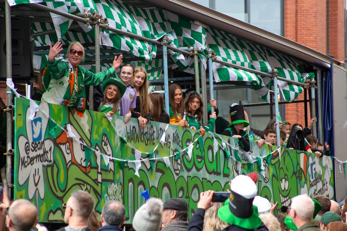#Birmingham UK, 4 of my favourites I took at today's #StPatricksDay Parade in #Digbeth
#BirminghamWeAre #AllWelcome