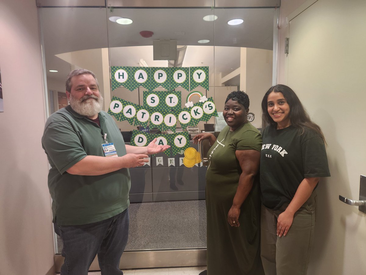 Happy St. Patrick's day from our coordinators (and student helper!) who coincidentally wore green on the same day last week. Conveniently, there was a festive sign nearby for a photo op 🙂