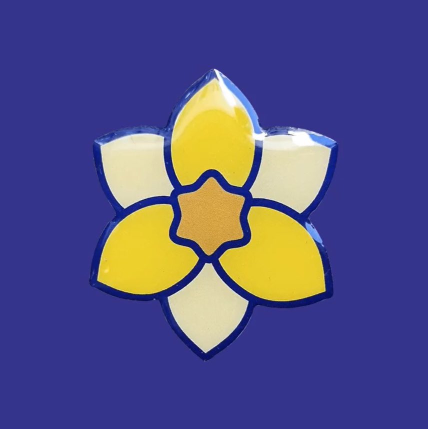 Porter la jonquille, c’est porter l’espoir de vaincre la maladie pour tous les patients atteints de #cancer. 

🌼 Parce qu’à chaque jonquille, c’est la recherche qui avance et le cancer qui recule, faites un don sur 
👉 unejonquillecontrelecancer.fr 

#UneJonquilleContreleCancer