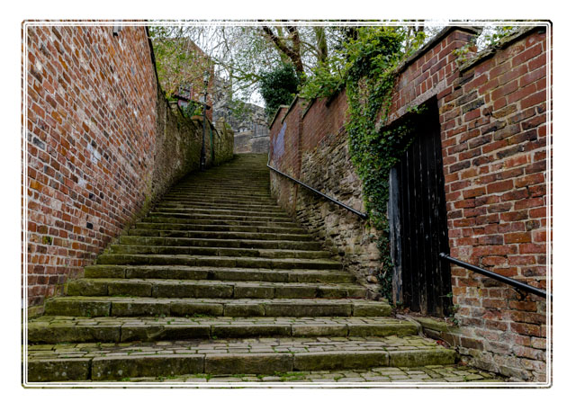 photos_dsmith's tweet image. The 108 #steps in #Macclesfield is a well trodden #walkway to St Michaels #Church. A testing ground for #runners and a focal point for #visitors to this #Cheshire town. Shot by a #local #photographer, to see more #images #visit darrensmith.org.uk #Urban #urbanphotography