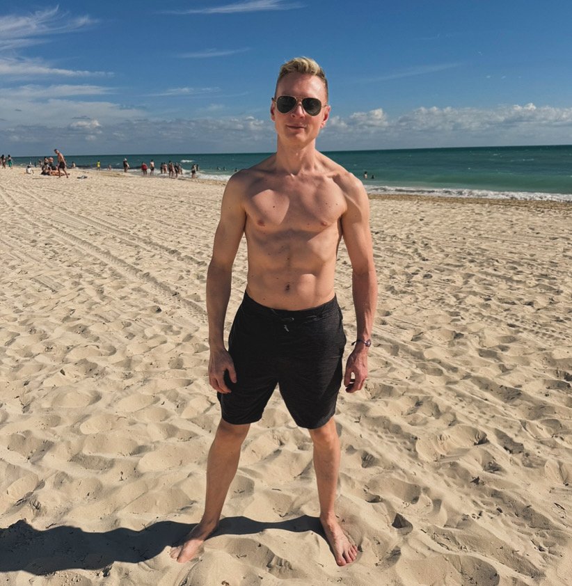 OGMasterLewis's tweet photo. If you need me, I'll be in the water https://t.co/pRdLkVdiZv