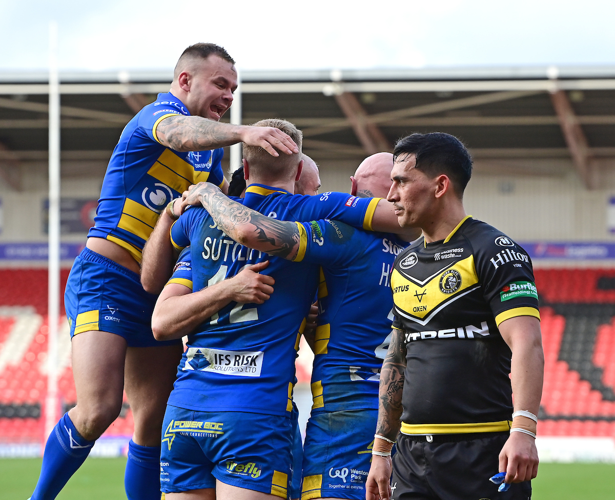 Full Time: Dons 36-20 York Knights! Braces from Pauli Pauli and Tom Halliday, plus tries from Ben Johnston and Sam Smeaton cap off a brilliant return to the Championship for the Dons! GET IN!🔵🟡 #COYD