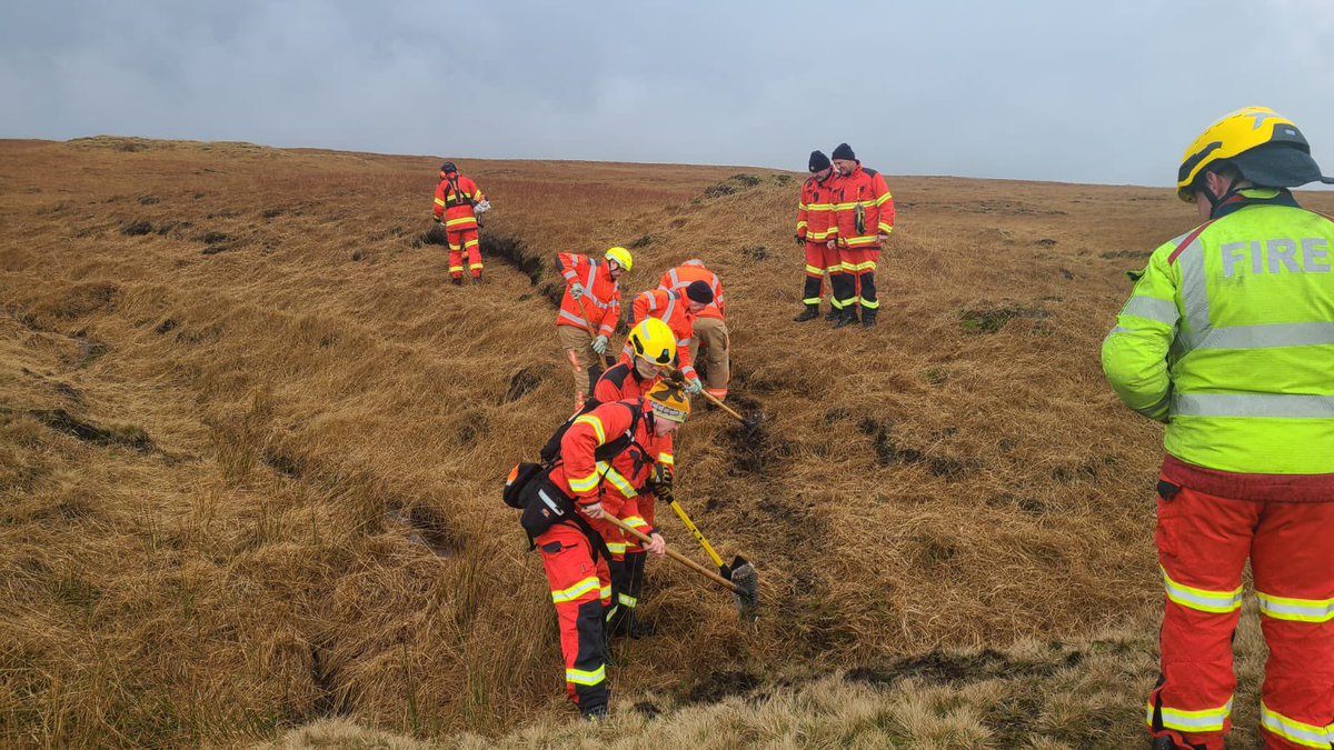 Bacup Fire Station (@bacupfire) on Twitter photo A fantastic training session with our colleagues from <a href="/manchesterfire/">Greater Manchester Fire & Rescue Service</a> sharing experiences with pre planning, prediction and burn techniques to successfully extinguish wildfires. #sharedlearning #wildfires #workingtogether A fantastic training session with our colleagues from <a href="/manchesterfire/">Greater Manchester Fire & Rescue Service</a> sharing experiences with pre planning, prediction and burn techniques to successfully extinguish wildfires. #sharedlearning #wildfires #workingtogether