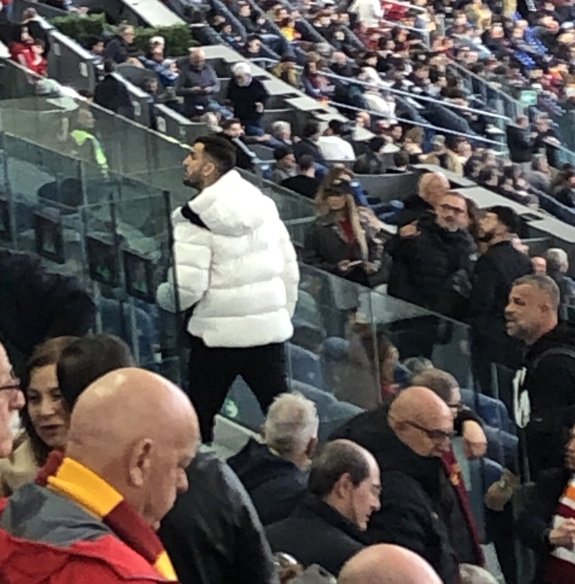 CheccoCasano's tweet image. Sorpresa all’Olimpico: a vedere #RomaSassuolo anche Kostas #Manolas 

@siamo_la_Roma @ReteSport