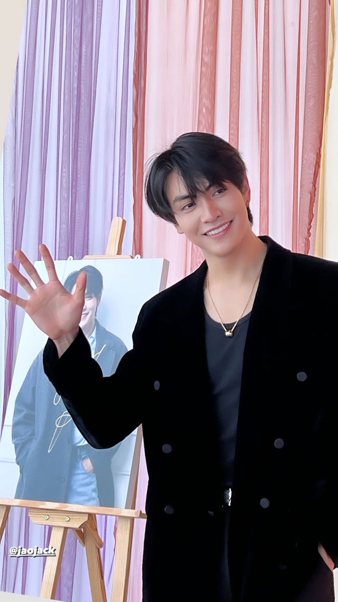 JoongOfficialTH's tweet photo. [💚] 17.03.2024 @ChenRcj 

ขอขอบคุณพี่ๆสื่อมวลชนทุกท่านมากๆนะคะ 🙏

igs : waymay_cl

#จุงอาเชน 
JOONG FESTIVAL 2024
#หลุกสิกหลันสุนลันวุนเหลิดกูดจุง https://t.co/BPfnPrhL01