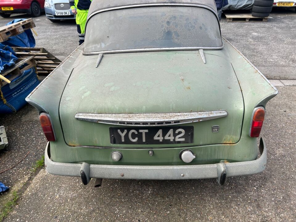 BarnFindsUK's tweet image. Ad:  1964 Sunbeam Rapier - "has been in dry storage for over forty years"
On eBay here --&amp;gt;&amp;gt; ow.ly/xBqR50QVagG

 #ClassicCarForSale #SunbeamRapier #ClassicCarAuction #CarRestoration #ClassicCarEnthusiast #CarCollectors