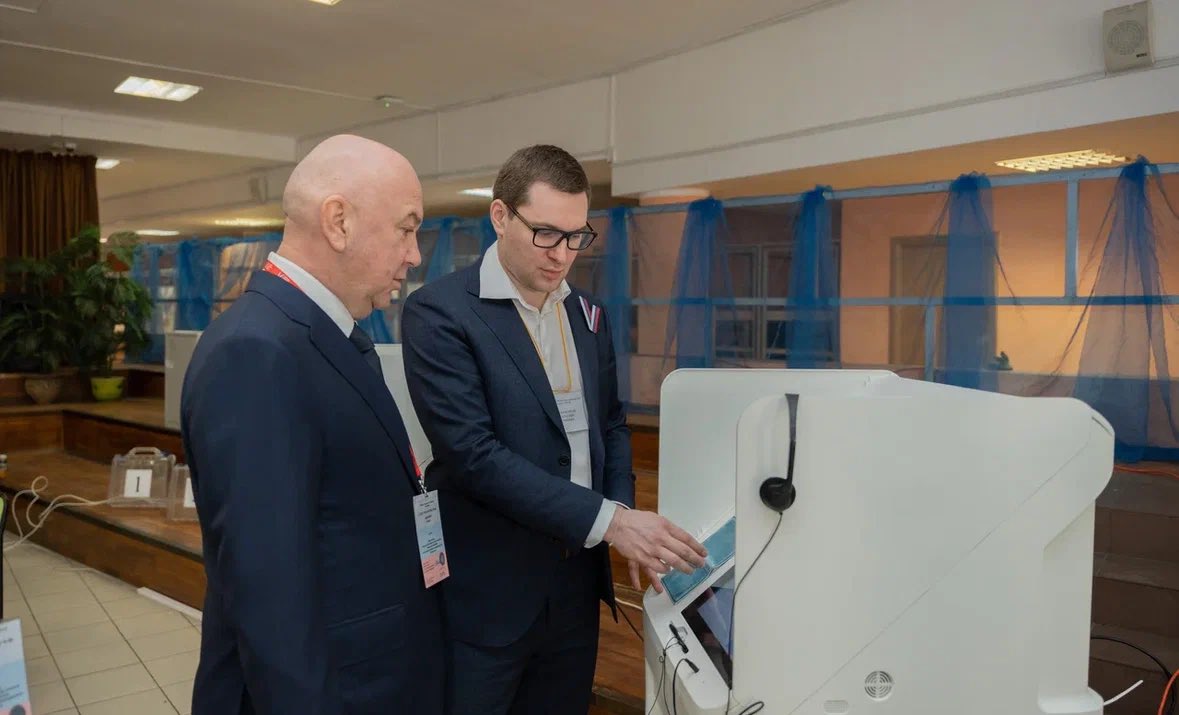 Данашњи, трећи изборни дан такође проводимо у посећивању бирачких места у Москви. Одзив грађана је и даље велики, и све указује на то да ће ове године бити забележена рекордна излазност на председничким изборима у Русији.
.
.
.
#srbija #rusija #москва #россия