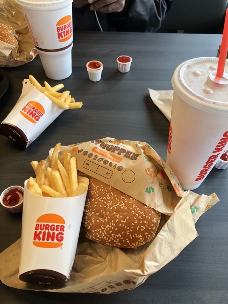 TaylorMariahhh's tweet photo. I’m the one who’s still keeping burger king in business😔😪 https://t.co/UN9kKYuThz