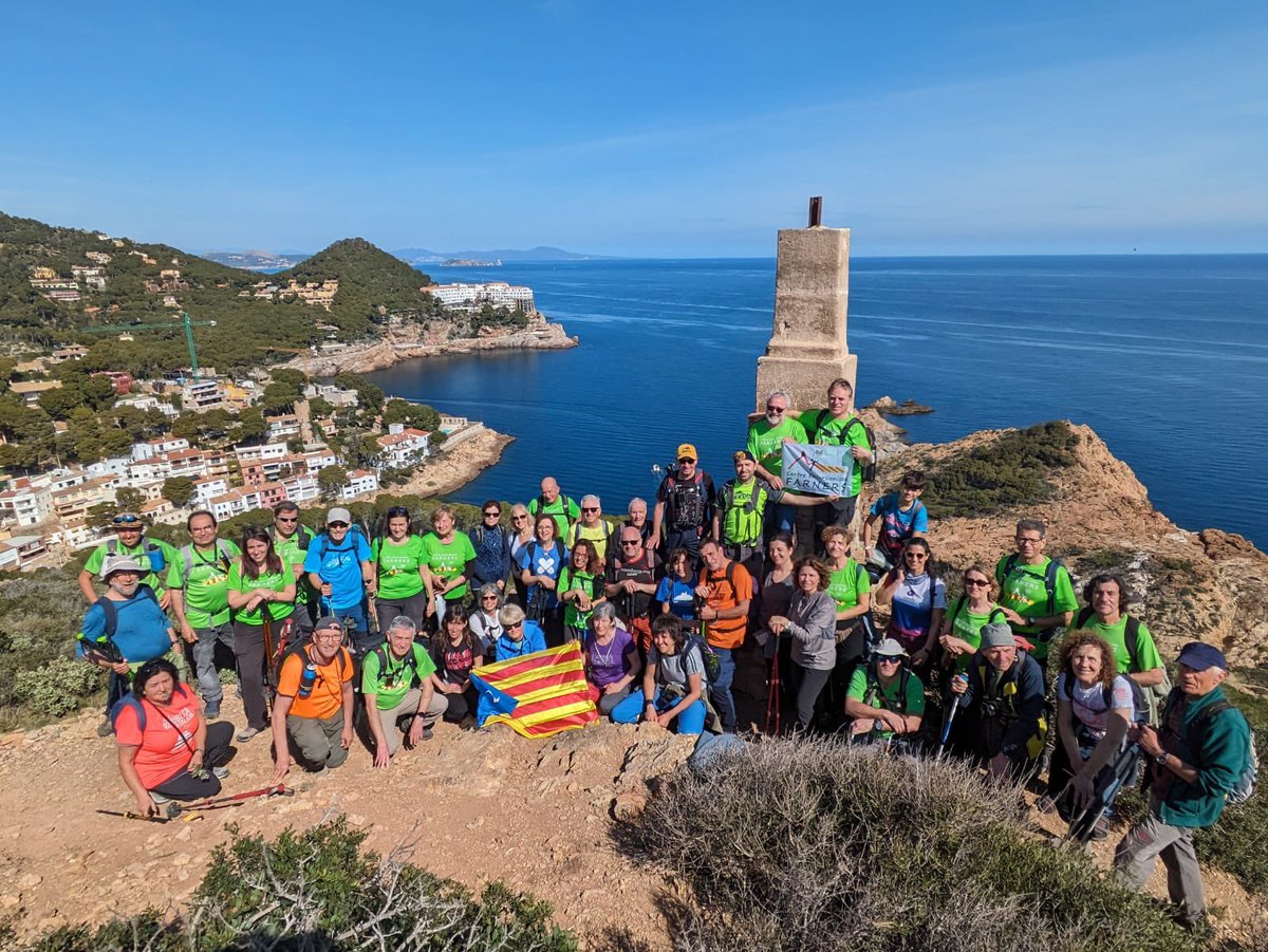 cefarners's tweet photo. Des del Centre Excursionista Farners donem les gràcies a tots els participants que heu vingut avui a la sortida “sender de la costa, 9a etapa”, Aiguablava - Cap Sa Sal. 
@FEEC_cat 
@AjSCFarners https://t.co/HOqMHOhZ6G