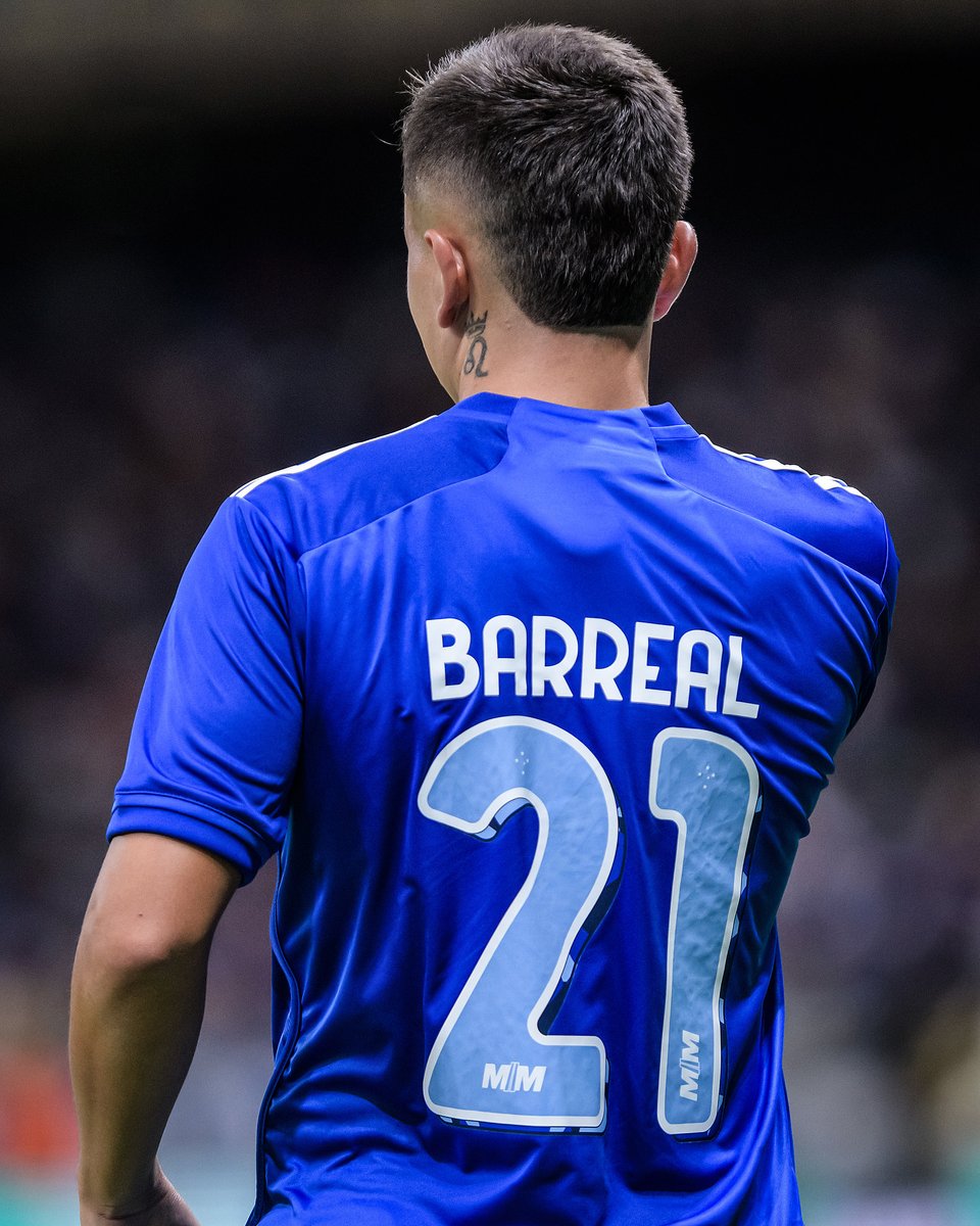 Álvaro Barreal fez sua estreia com a camisa celeste no Mineirão! Que seja a primeira de muitas vitórias no Cruzeiro 👏💙 

📸 <a href="/ggaleixo/">Gustavo Aleixo</a>