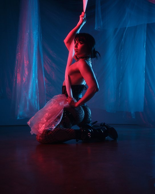 Watch 🛸Ｃｏｓｍｉｃ Ｂｒｏｃｃｏｌｉ🥦 ℕ𝕠𝕨 𝕠𝕟𝕝𝕪 $𝟞.𝟞𝟡's leaked NSFW photo on TwXstars