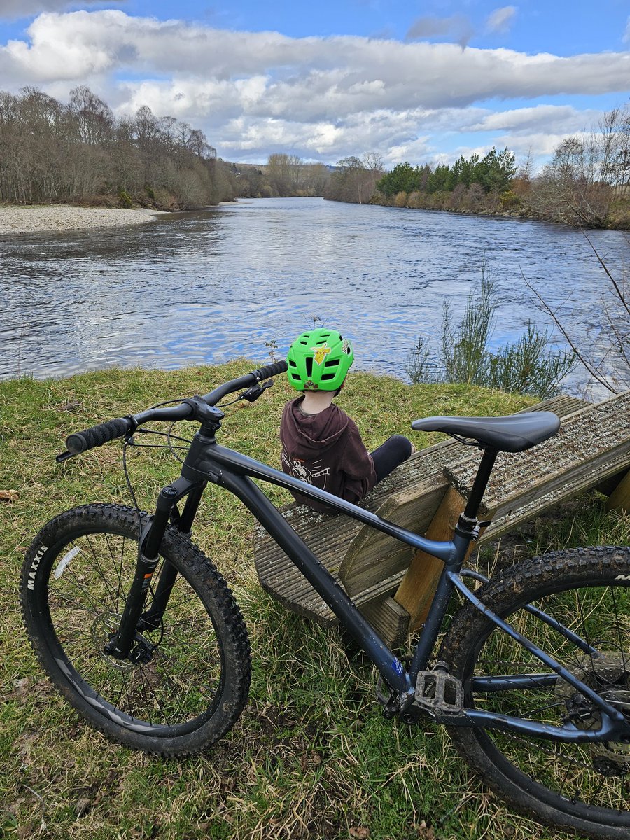 TheFMLibrary's tweet photo. Day 2 of being out on the bike with the eldest little dude. I think 2 days in a row has physically broken me but it's not my ankles so the cortisone injection actually worked!
Maryburgh woods and Dunglass Island today.
#nc500 #scotland #cycling #Nukeproof #giant #mentalhealth https://t.co/o3gcDCInaF