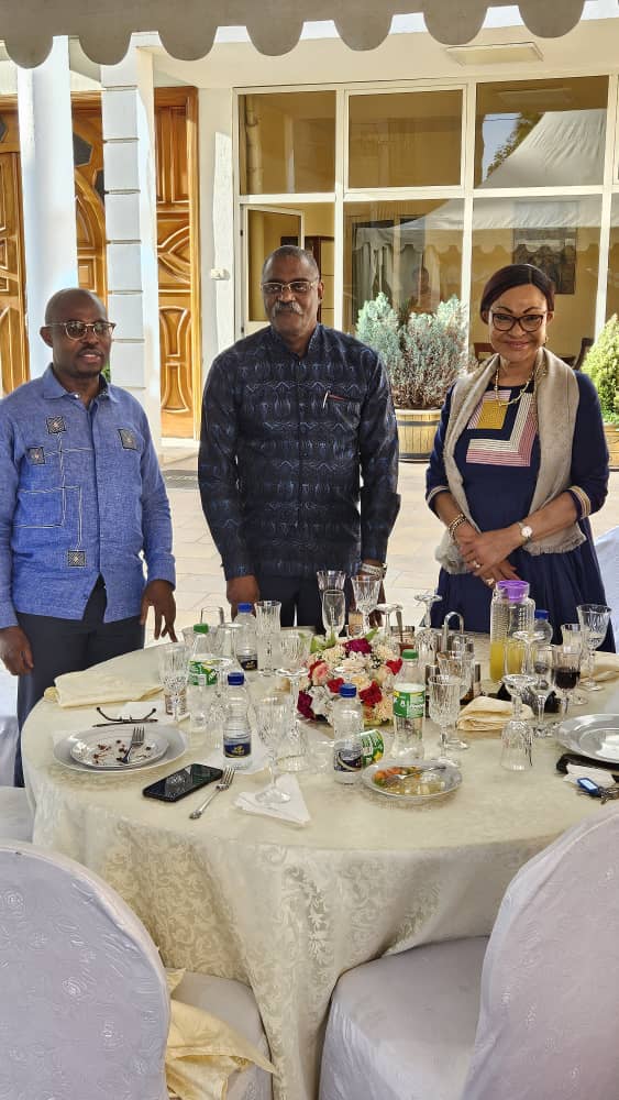 On this Joyous occasion of my #Birthday,I am thankful to God for gift of #Life, #Family & #Friendship. In a special way, I thank #Angola Ambassador to #Ethiopia, Angola community & colleagues for honouring my birthday celebrations with love & best wishes. #gratitude #blessings