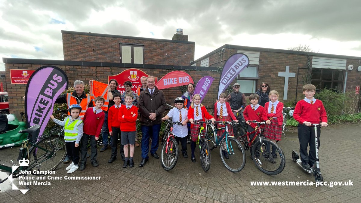 On your bike! 🚴‍♂️ DPCC @mbayliss14 gave @BikeWorcester some wheelie good news after they successfully received £4,000 from PCC @JohnPaulCampion's Road Safety Fund 👏 The investment will help boost Worcester's Bike Bus scheme & promote bike safety. #Roads #RoadSafety #Worcester