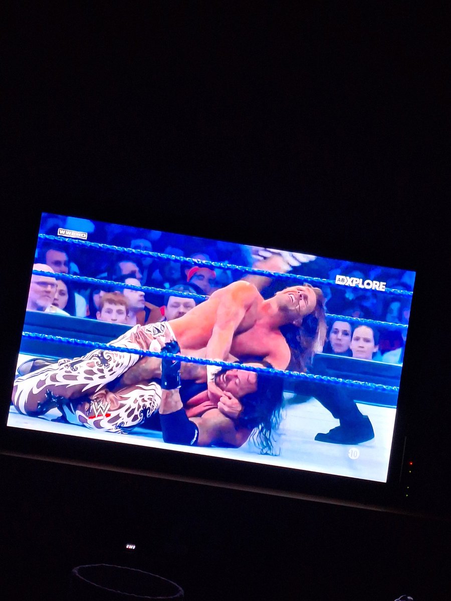 AndrewRscl's tweet photo. Des magnifiques souvenirs de mon enfance, merci @PhilippeChereau @CAgiusILD 😍
Je voulais aller dormir tôt 🤣
Et bonjour à mon pote Jordan avec qui je commente par message 🤣🤣
#ABWWE https://t.co/6pA9zNvIRh