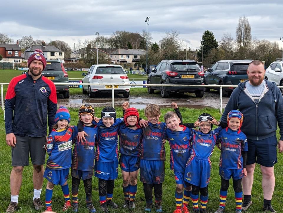 🔵🔴🟡 U7S NEWS 🔵🔴🟡 
For the first time in over 5 years we've got our U7s up &amp; running with their 1st fixture. Each player gave it their all &amp; smiled in very wet and muddy conditions &amp; as a club we couldn't have asked for more. Here's to many more fun Sundays ahead as a team.