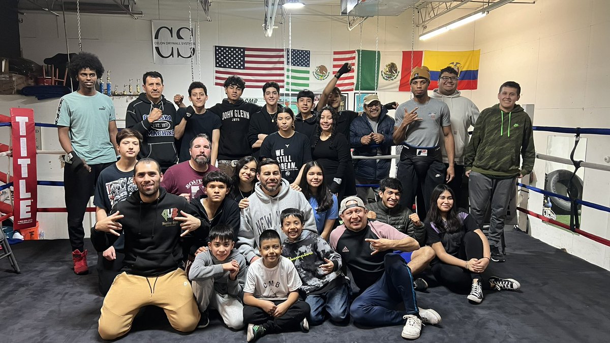 LokaTorres17's tweet image. Entrevista a pequeños #boxeadores  #latinos  #minnesota 👇👇👇👇

facebook.com/share/v/xf1wMh…