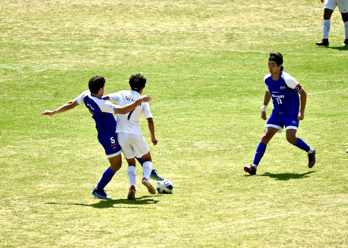 Repreunamvar's tweet photo. Un poco más de las acciones de hoy en los cuartos de final de @CONADEIPmx  entre Pumas 🐾 🆚 🐏 Borregos Mty https://t.co/7wH3By20bI