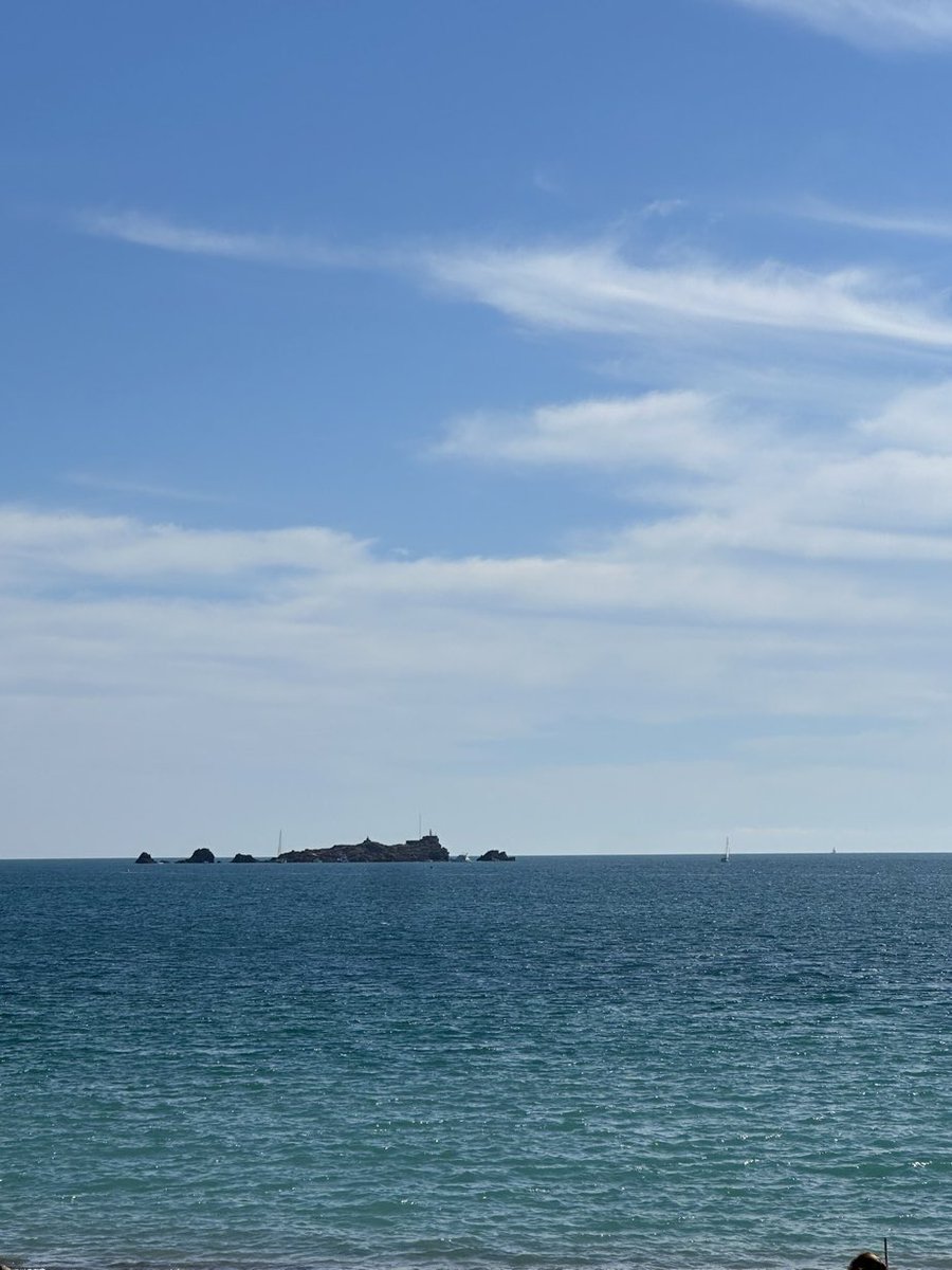 Rbh8u's tweet photo. #sea #happy #healthandwellness https://t.co/qJTYgP8MqA