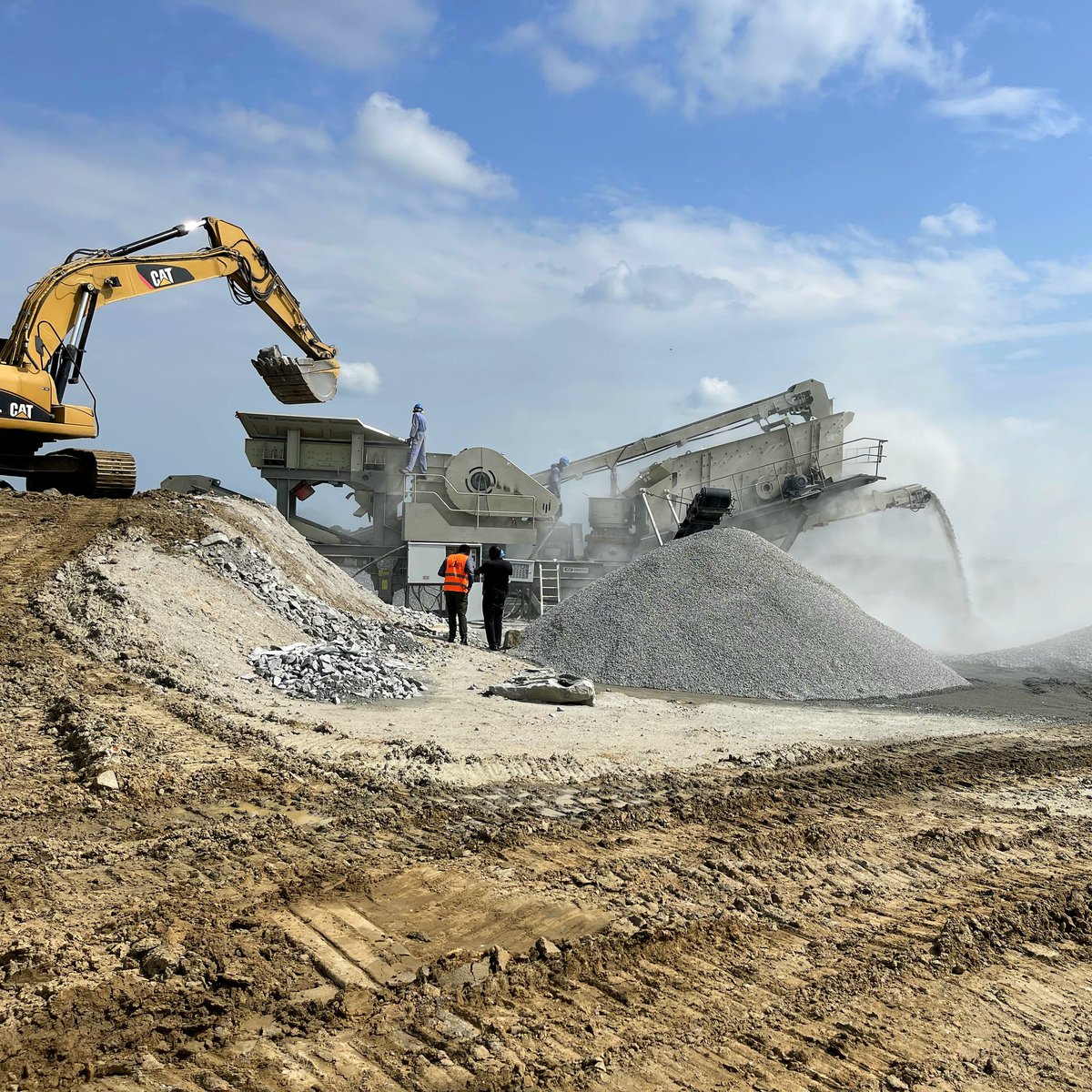 Amoco_group's tweet photo. It is important to prioritize quality over price when choosing construction materials.
This will depend on the type of project that you are building and the climate where it will be located.
#AmocoGroup #SouthSudan #ConstructionTips https://t.co/QS7okaFXDV