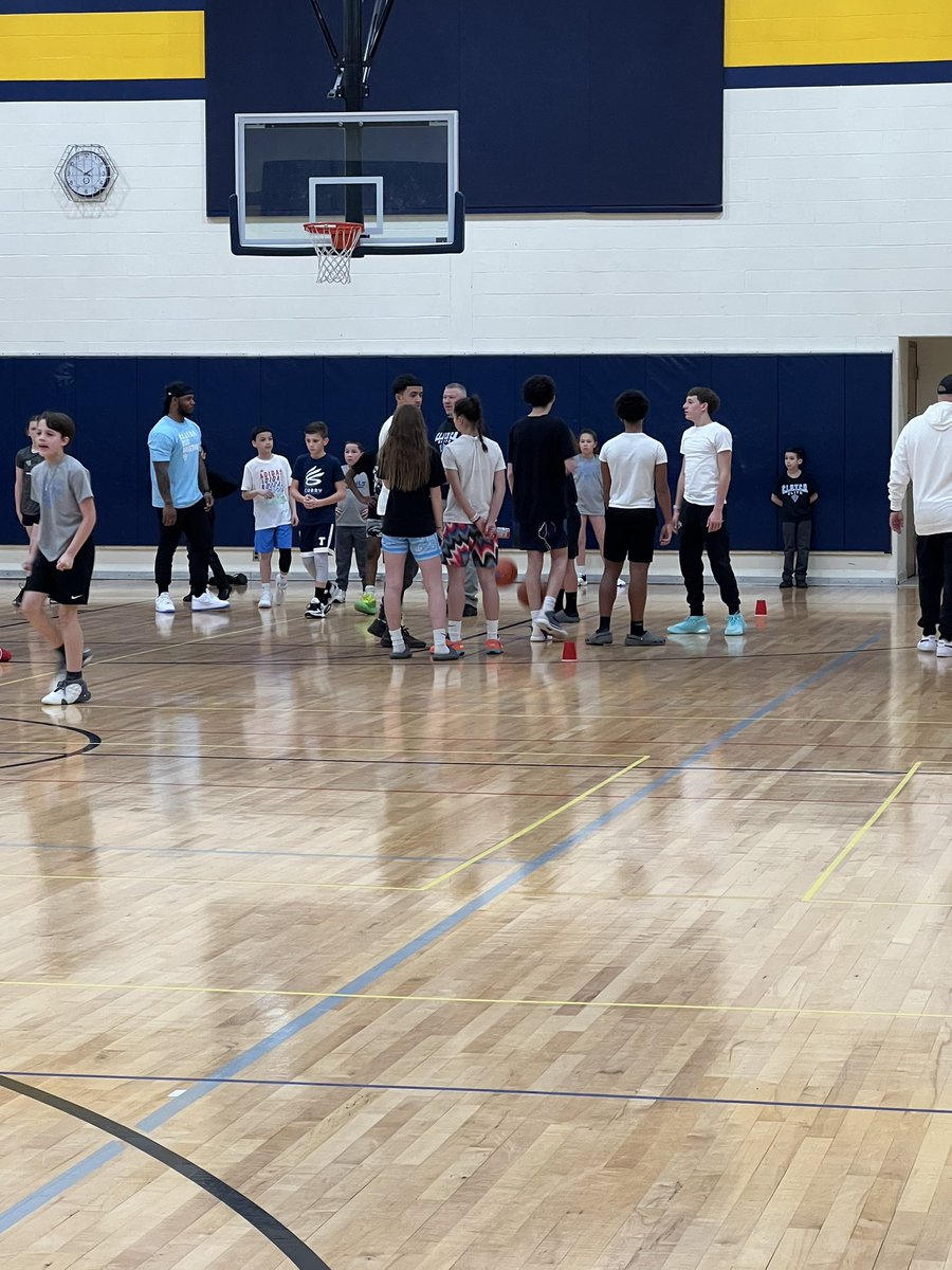 C.L.U.T.C.H. Elite Basketball Program tweet media